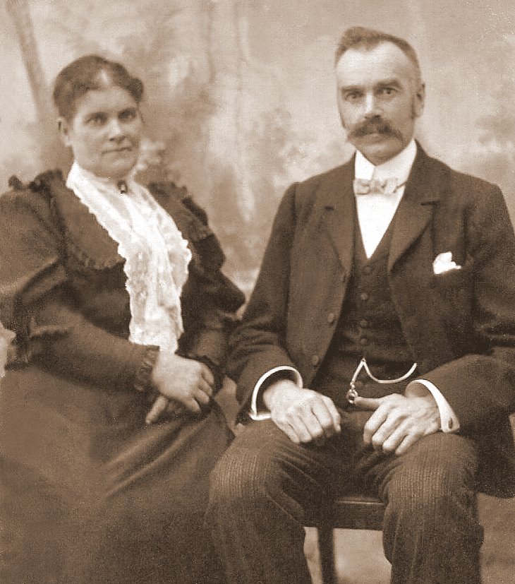 Alexander_and_Elizabeth_Cranston.jpg