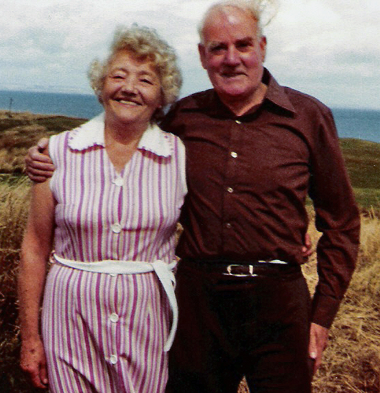 Alex_and_Jean_Cranston_taken_1981_in_Scotland.jpg