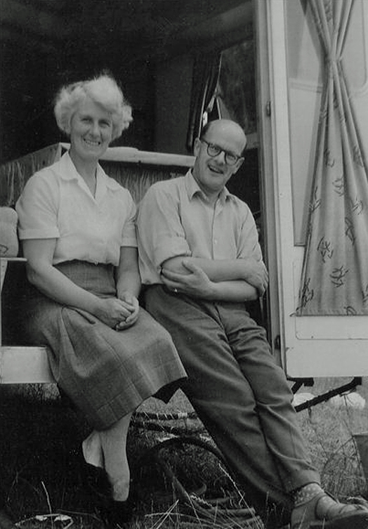 Alexander and wife Charleston (1957).jpg