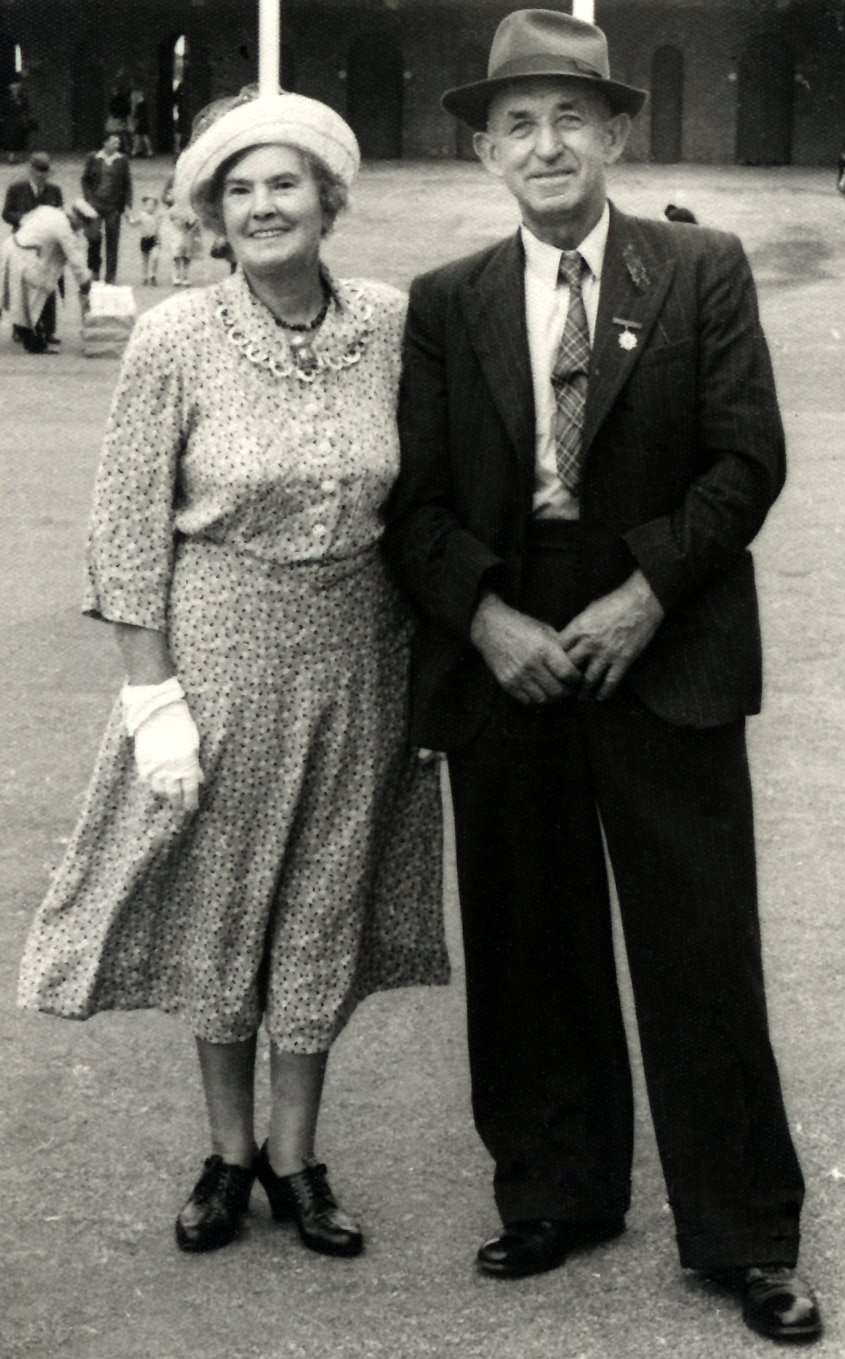 Agnes_and_John_McDowall.jpg