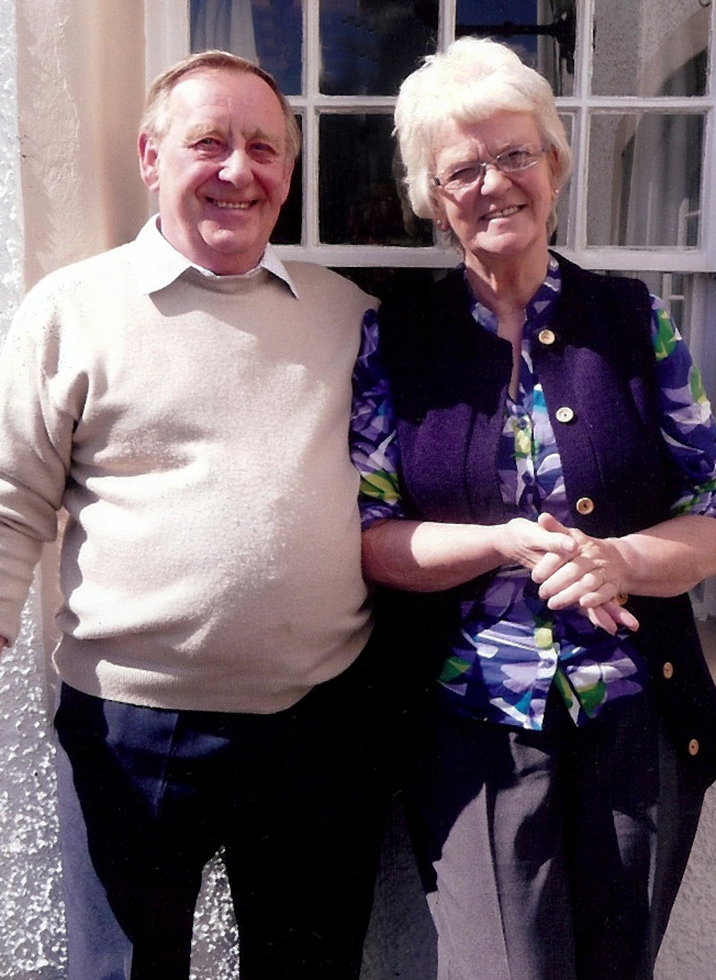 Ian_&_Margaret_Cranston,_Fife_(2009).jpg