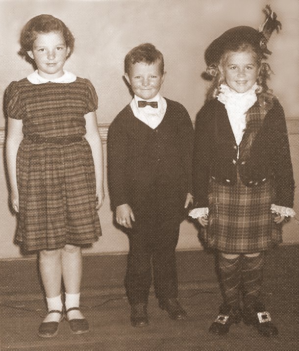 Margaret,_Stuart_and_2nd_cousin_Norah(c.1956).jpg